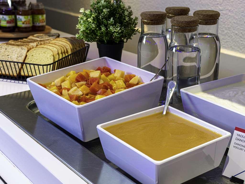 Ibis Budget Macon Nord Ресторан фото