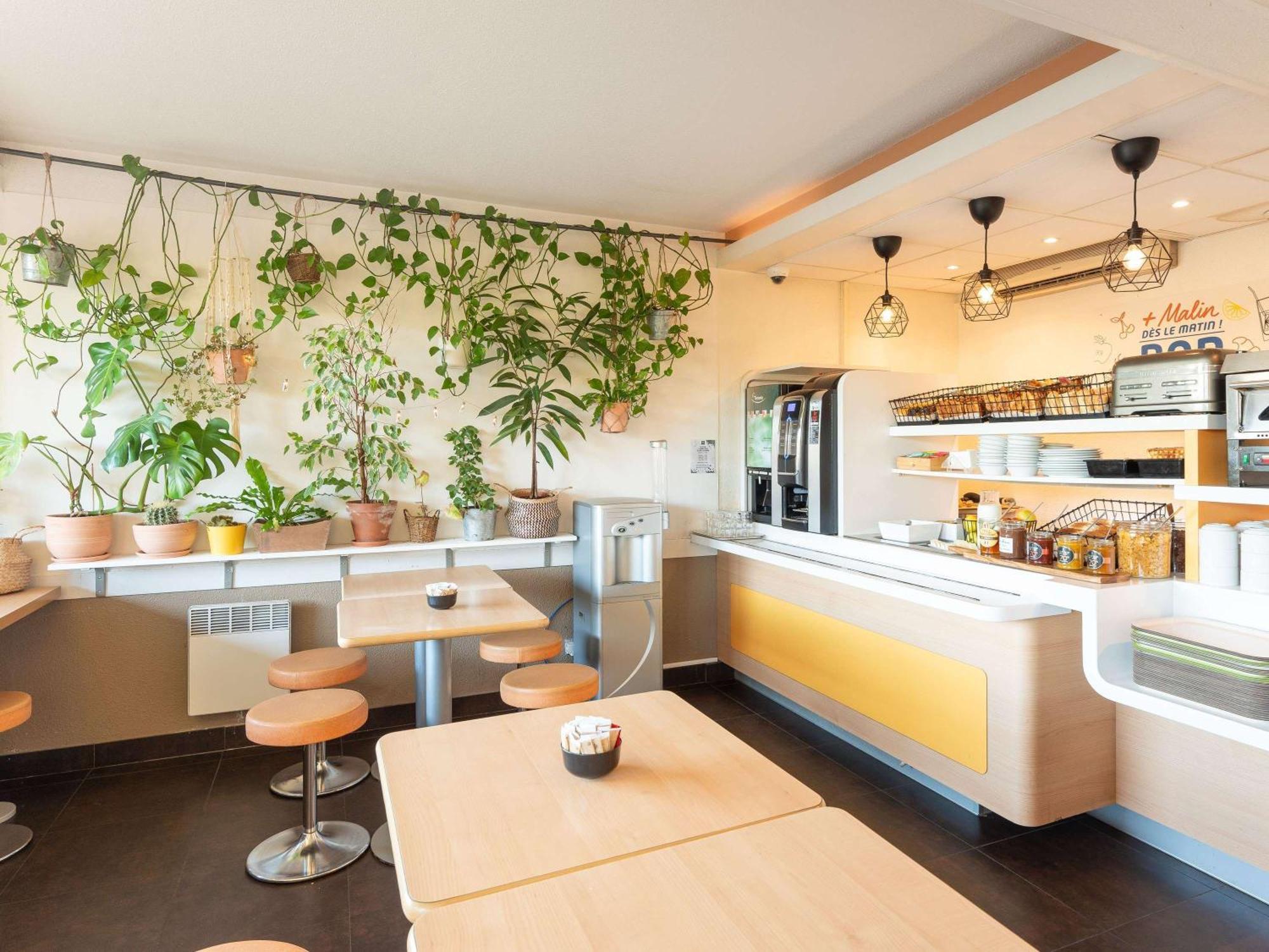 Ibis Budget Macon Nord Екстер'єр фото